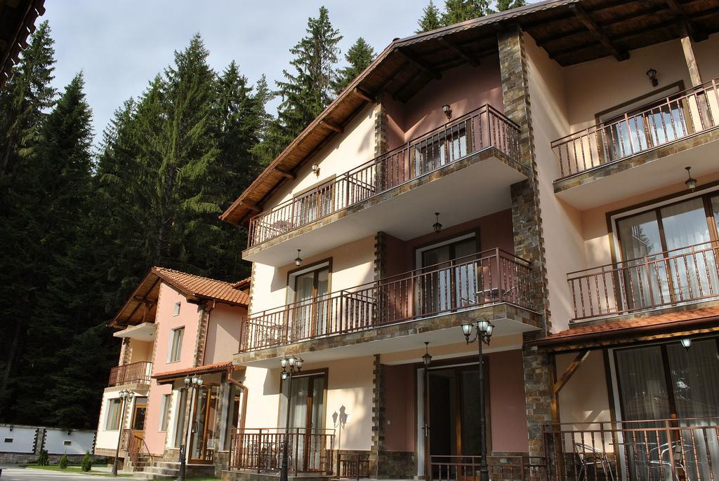 Ивелия Къща За Гости Dospat Exterior photo