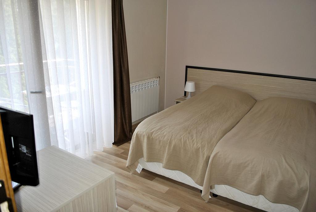 Ивелия Къща За Гости Dospat Room photo